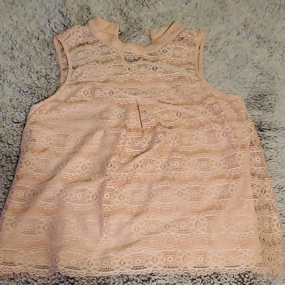 Pale pink sleeveless lace tank size L